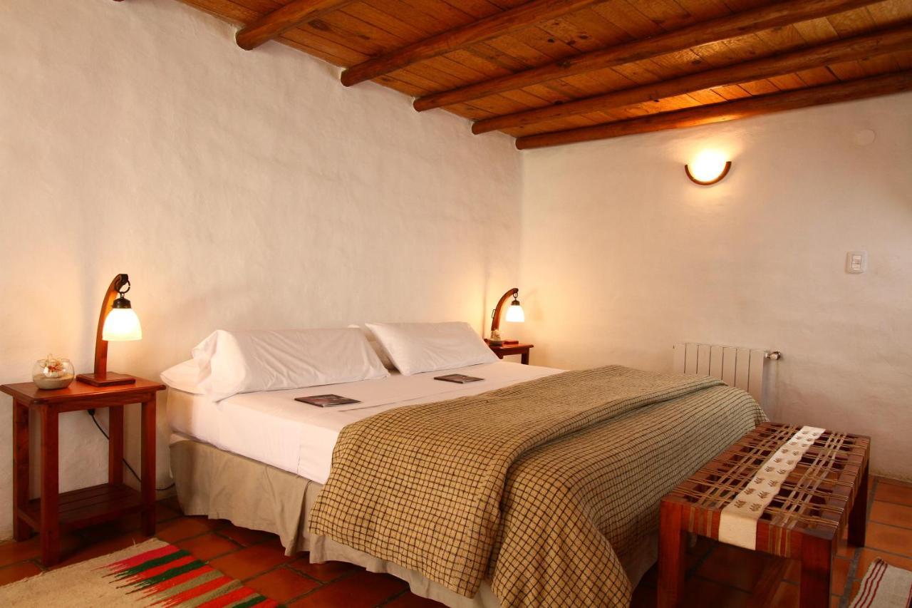 Casa De Piedra Hotel Purmamarca Ngoại thất bức ảnh