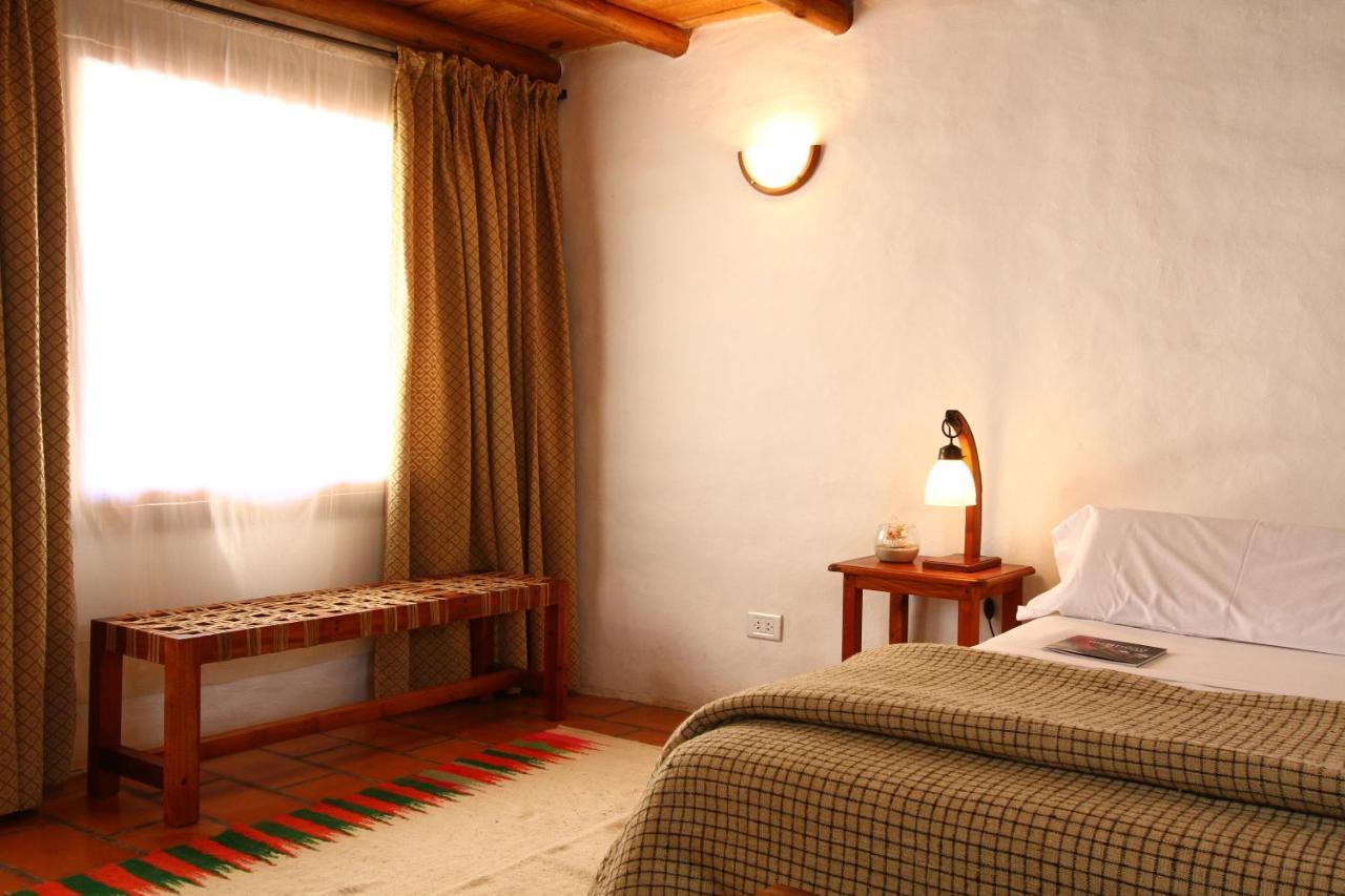 Casa De Piedra Hotel Purmamarca Ngoại thất bức ảnh